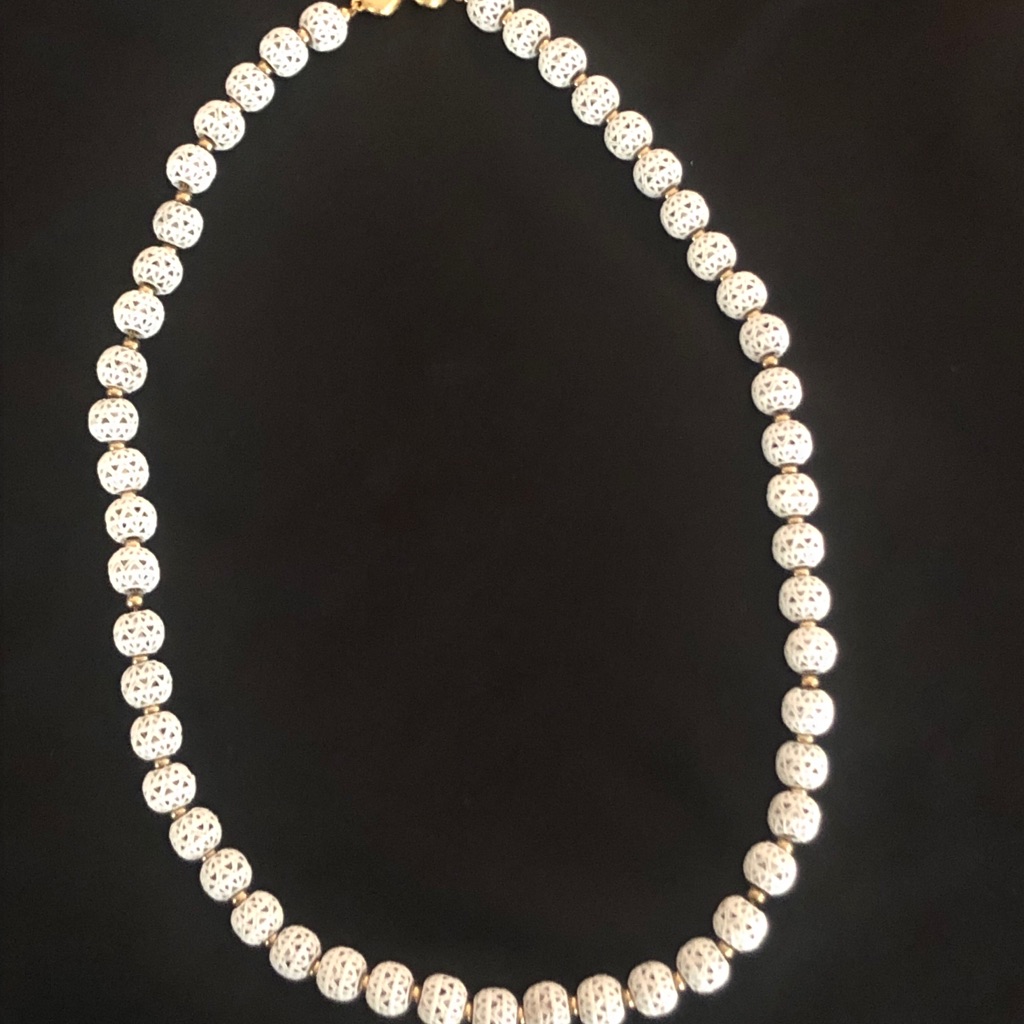 Vintage Monet Necklace With Brand Signature